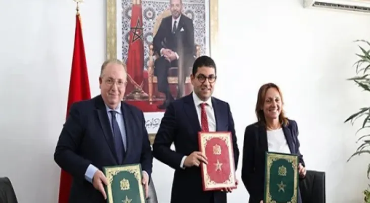 وزارة الشباب والثقافة والتواصل تبرم شراكة مع مؤسستين ماليتين لتقديم عروض مناسبة للشباب