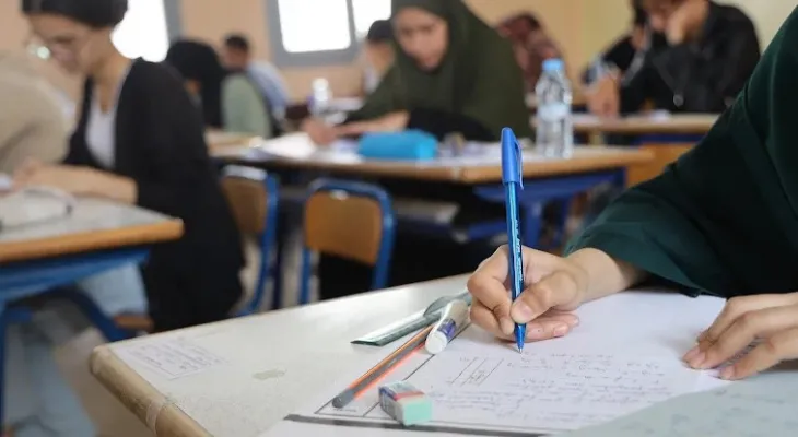 "عدم الاعلان عن النتائج الأولى باك" .. يسائل الوزارة