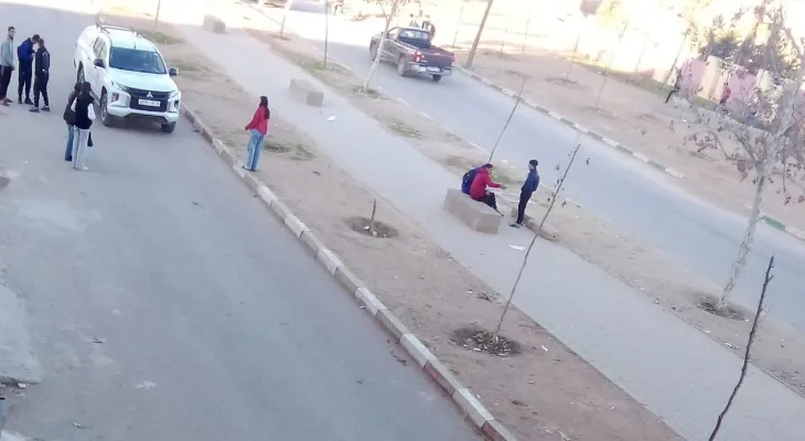 عاجل.. تلاميذ إعدادية الزرقطوني بعين الشقف في مواجهة خطر حوادث السير