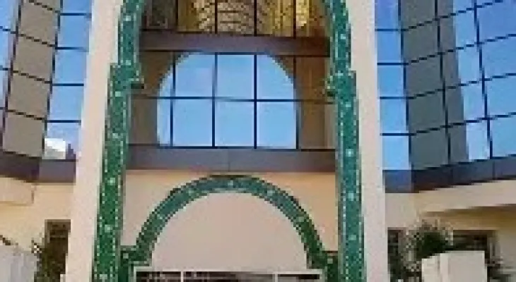 عين الشقف .. صراع "الشفافية" و"الزبونية" في دهاليز ملفات البناء.